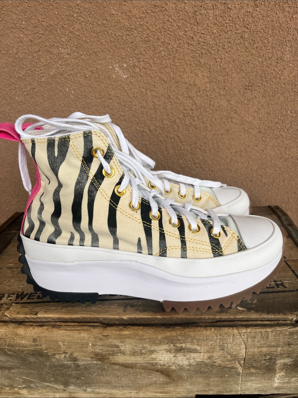 Converse run star Chuck Taylor sneakers